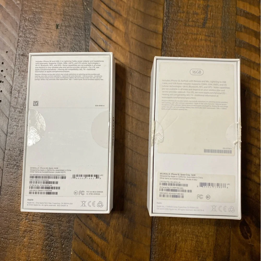 Apple iPhone SE & Apple iPhone SE Empty Boxes Only